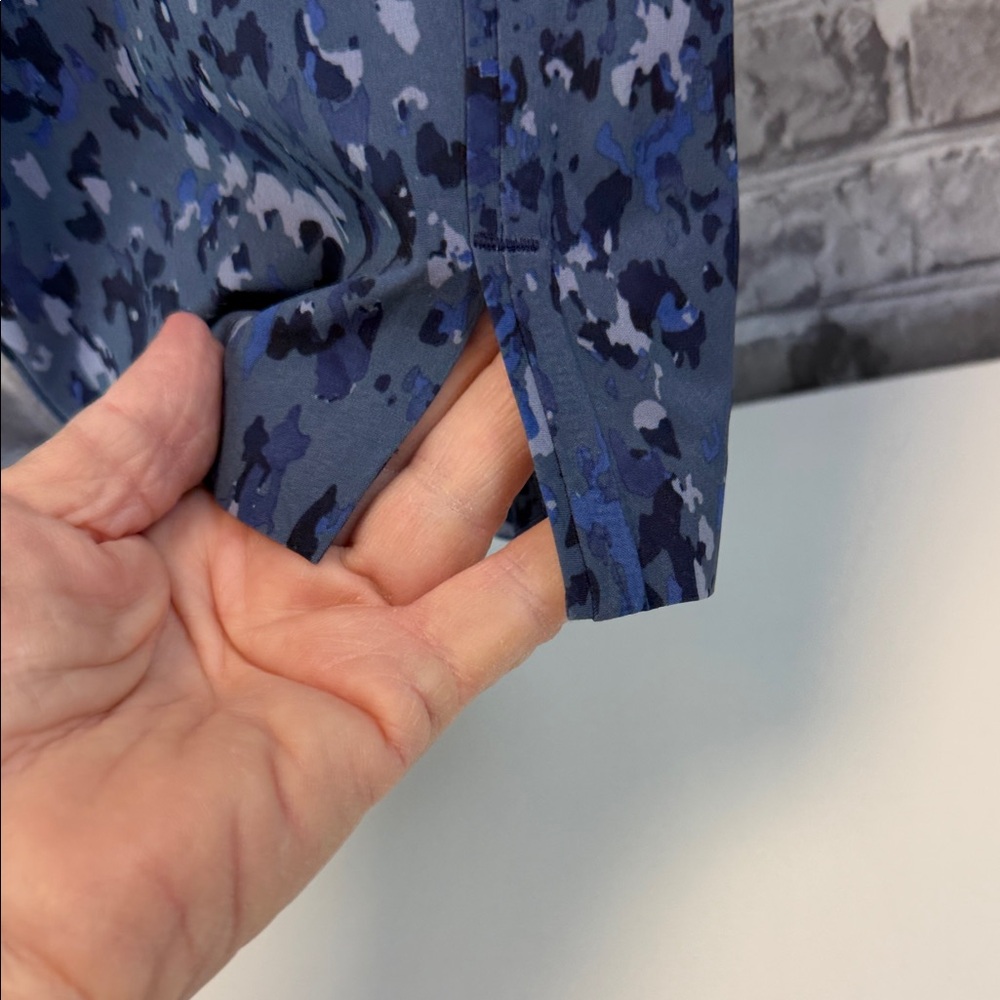 Athleta Blue Patterned Pants - Picture 3 of 10